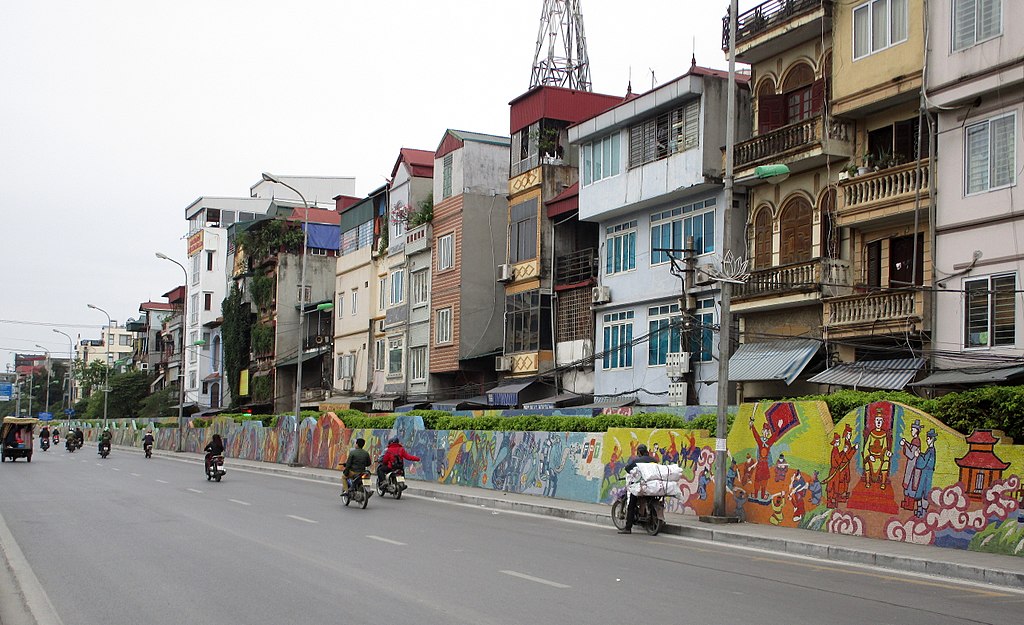 hanoi-mosaic-mural-houses-people