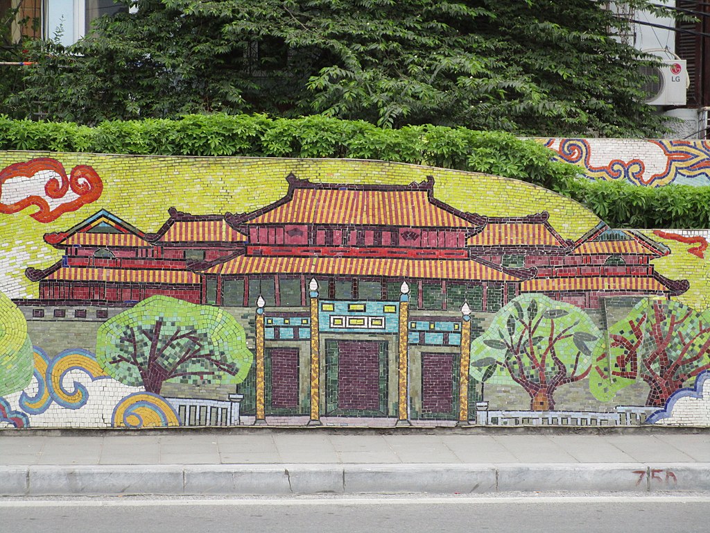 hanoi-mosaic-mural-palace